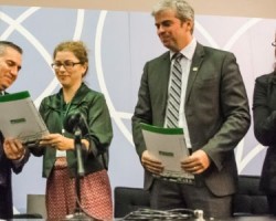 RÁDIOS COMUNITÁRIAS COBRAM AÇÕES DO GOVERNO FEDERAL E DO CONGRESSO NACIONAL