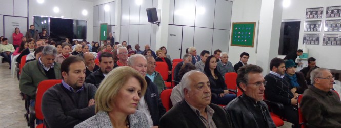 CÂMARA MUNICIPAL REALIZOU SESSÃO SOLENE EM COMEMORAÇÃO AO 33º ANIVERSÁRIO DE TURVO