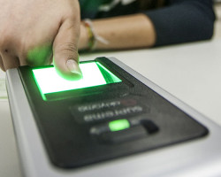 ELEITORES DE TURVO DEVEM FAZER O RECADASTRAMENTO BIOMÉTRICO